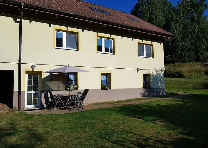 Séjour chez l'habitant U Sustru